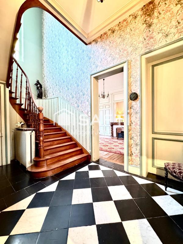 Maison de maîtres - 210 m² - 10 pièces
