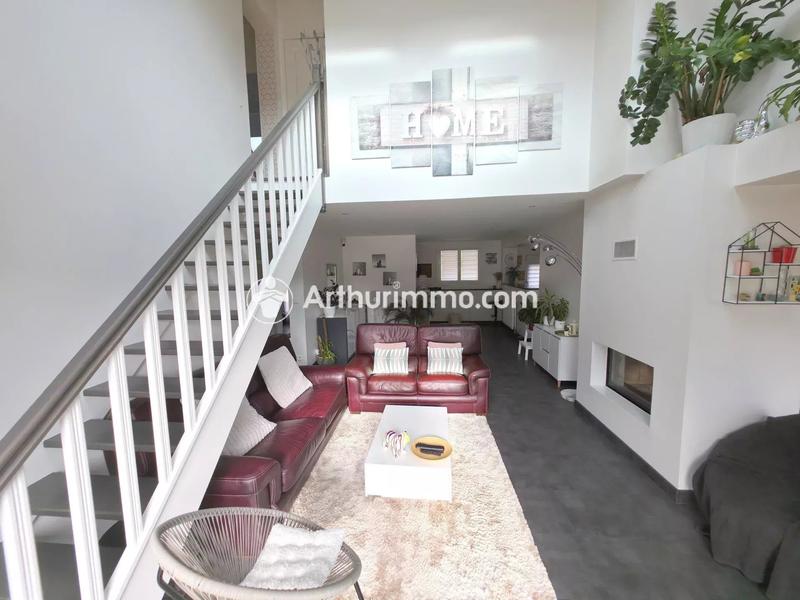 Maison - 140 m² - 6 pièces