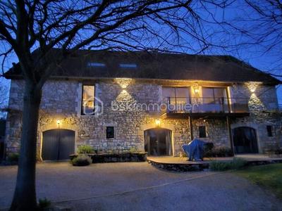 Maison chambre d'hôtes - 490 m² - 12 pièces