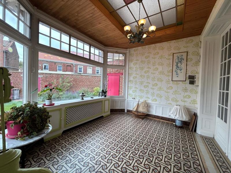 Maison - 214 m² - 7 pièces