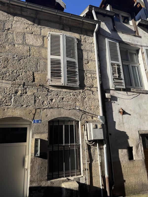 Immeuble - 135 m² - 7 pièces