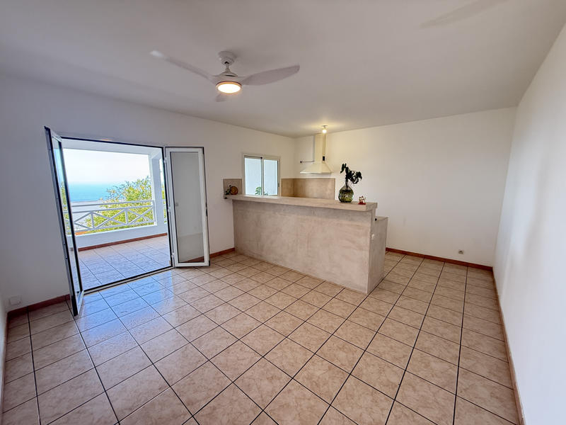 Appartement - 104 m² - 6 pièces