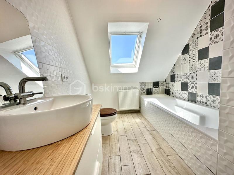 Maison - 106 m² - 6 pièces