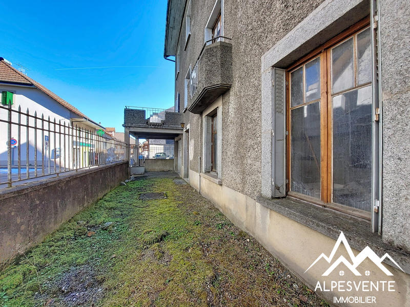 Maison ancienne - 294 m² - 13 pièces