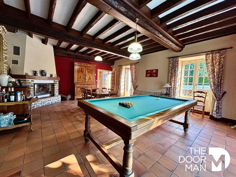 Propriété - 150 m² - 8 pièces