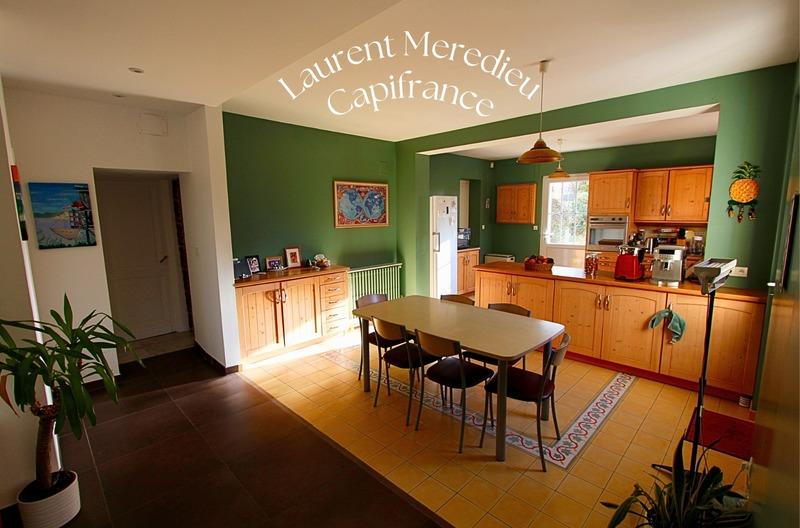 Maison bourgeoise - 275 m² - 10 pièces