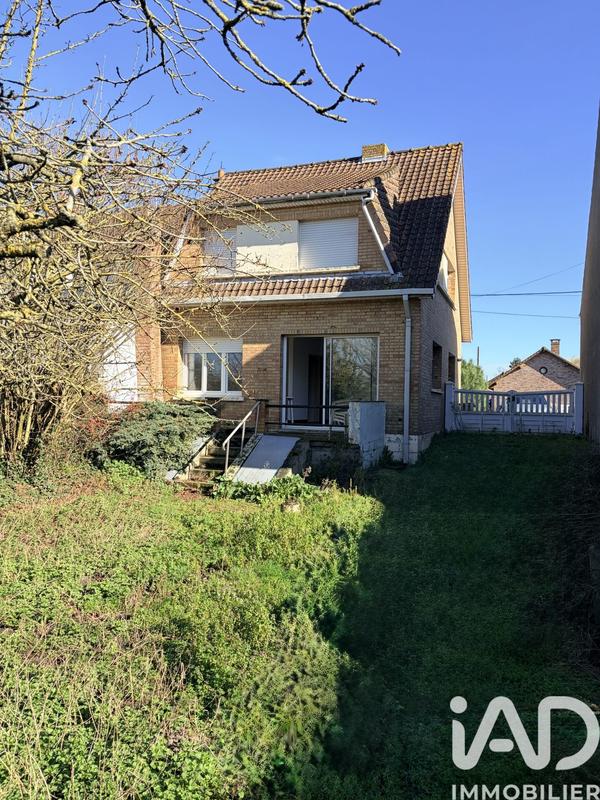 Maison - 98 m² - 5 pièces