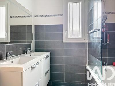 Maison - 88 m² - 5 pièces