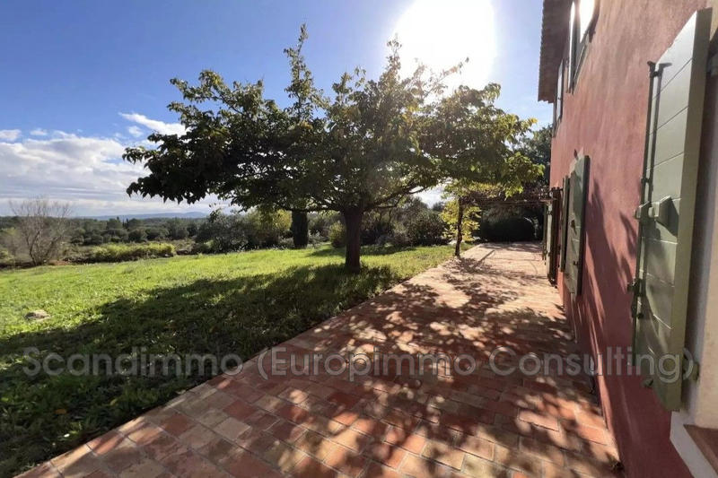 Villa - 195 m² - 7 pièces