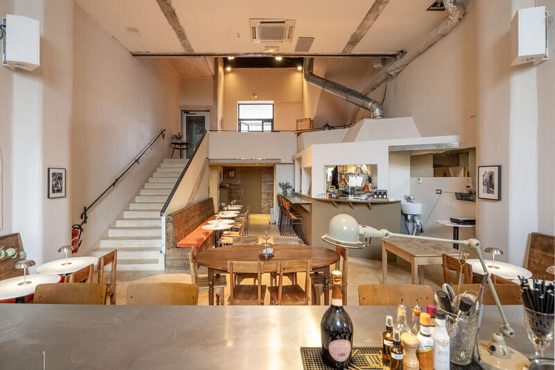 Local commercial - 180 m² - 1 pièce