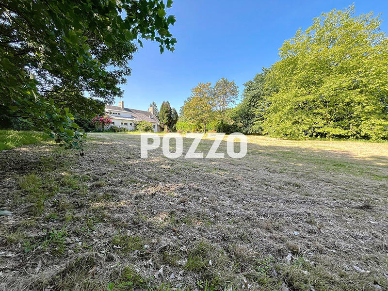 Maison - 210 m² - 8 pièces