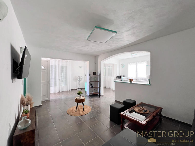 Maison - 178 m² - 6 pièces