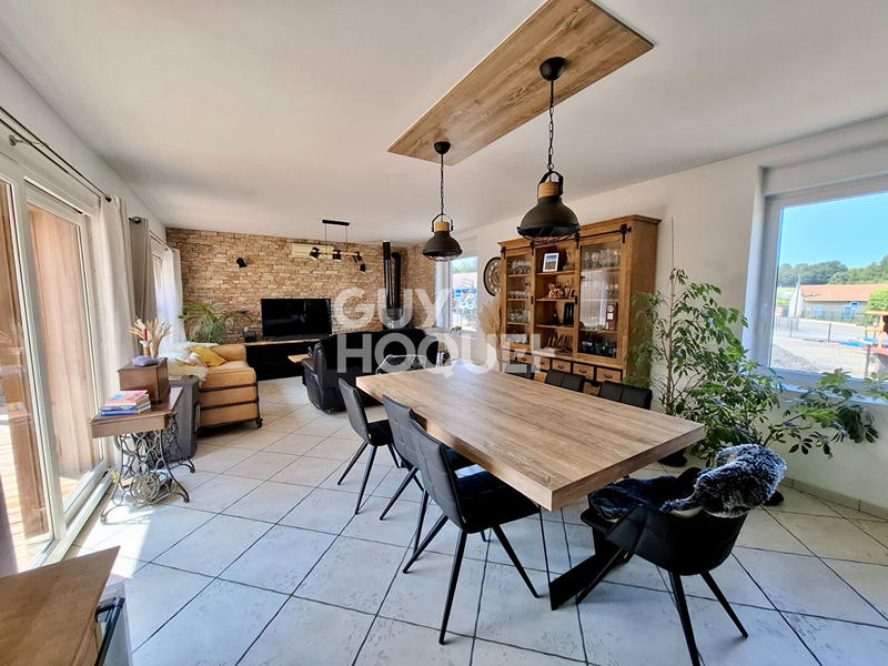 Maison - 150 m² - 5 pièces