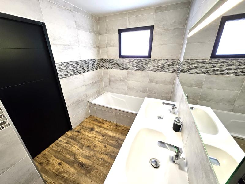 Maison contemporaine - 142 m² - 6 pièces