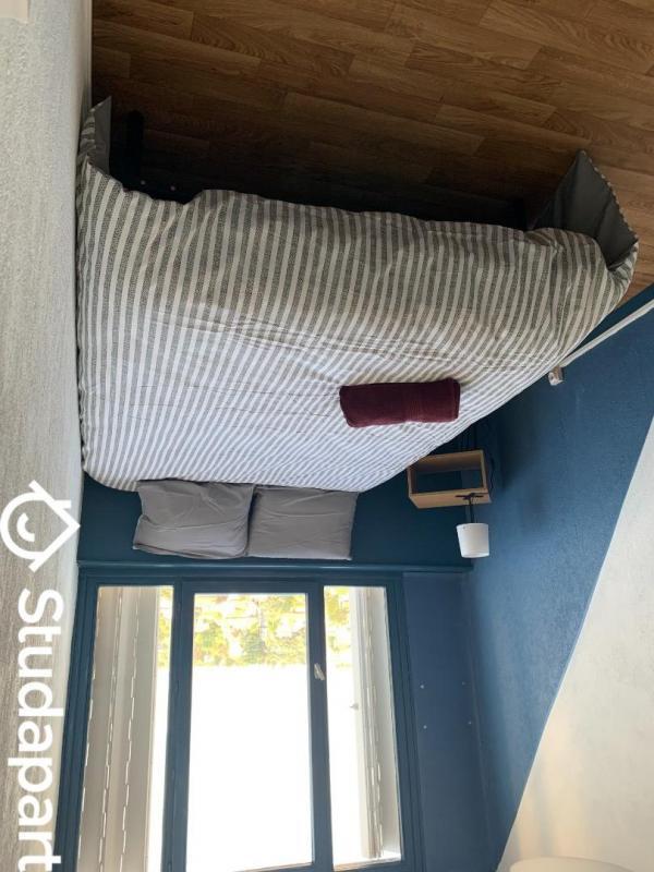 Chambre - 12 m² - 1 pièce