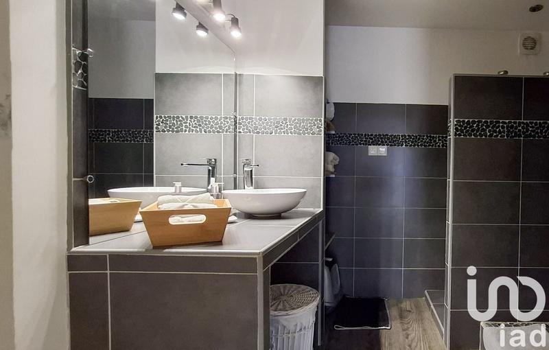 Maison de ville - 210 m² - 9 pièces