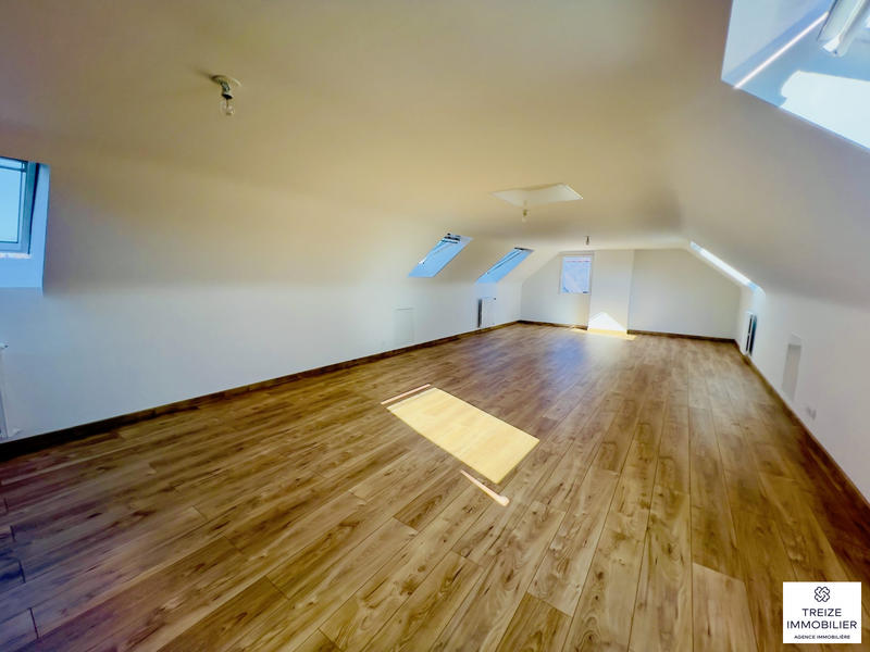 Maison traditionnelle - 128 m² - 5 pièces