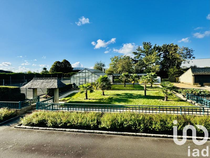 Maison - 480 m² - 12 pièces