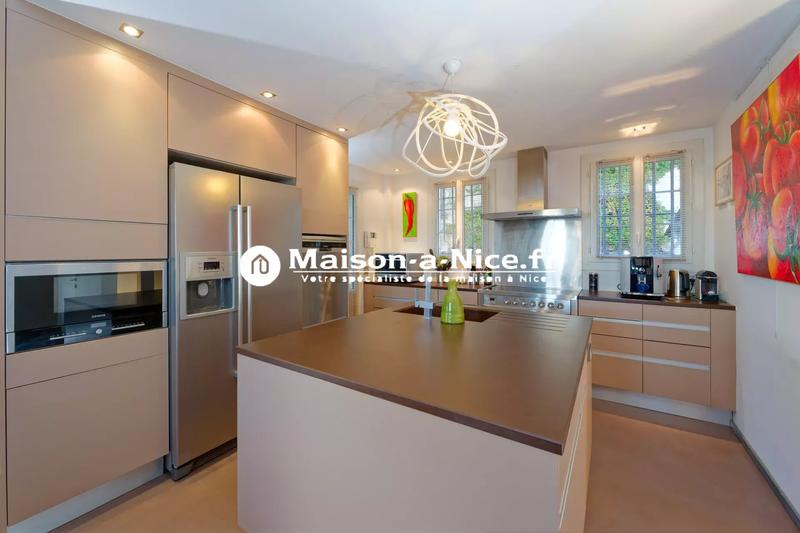 Maison - 142 m² - 5 pièces