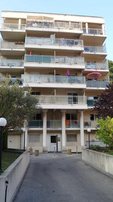 Parking / Garage - 140 m²