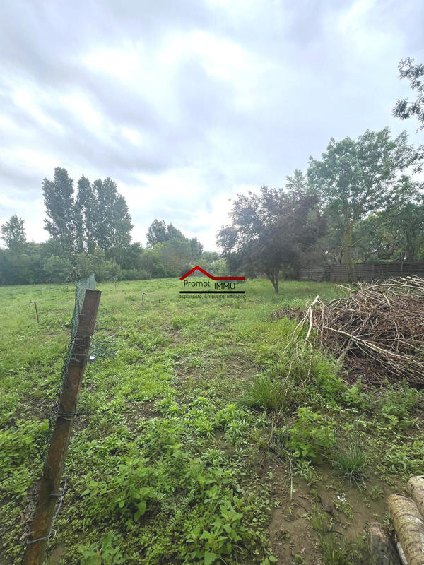 Terrain agricole - 2 352 m²