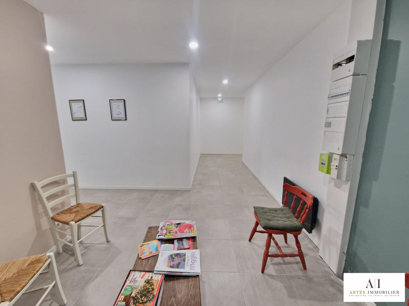 Local d'activités - 125 m² - 4 pièces