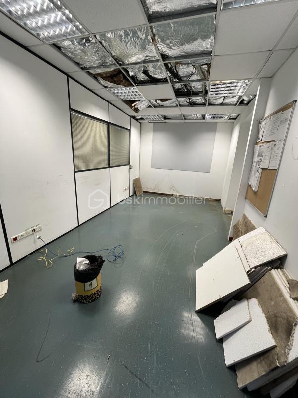 Bureau - 350 m² - 5 pièces