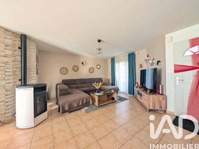 Maison - 94 m² - 4 pièces