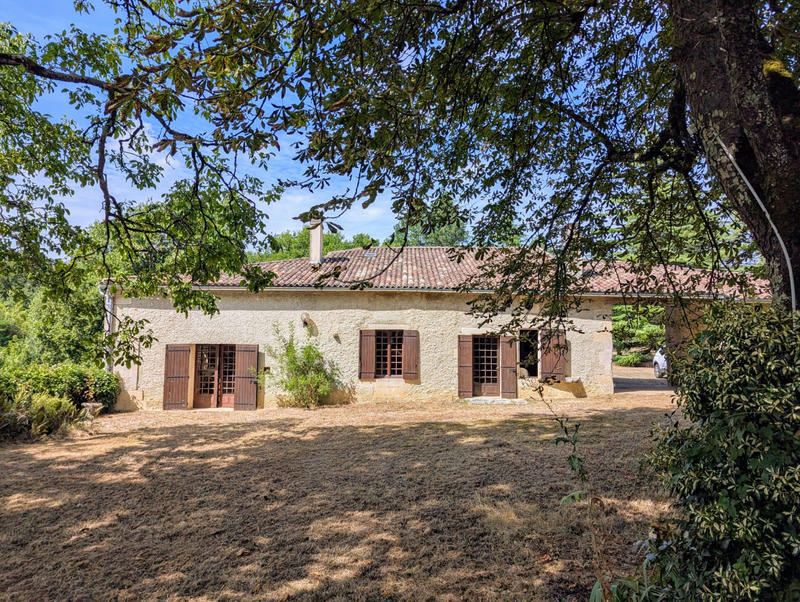 Maison - 261 m² - 7 pièces
