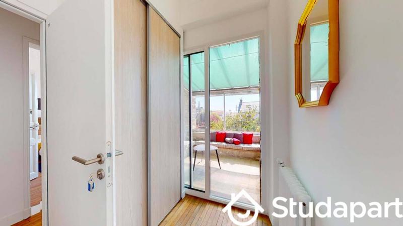 Chambre - 11 m² - 1 pièce