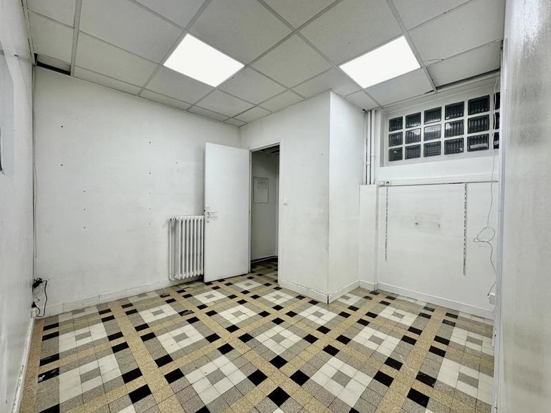 Bureau - 133 m² - 6 pièces