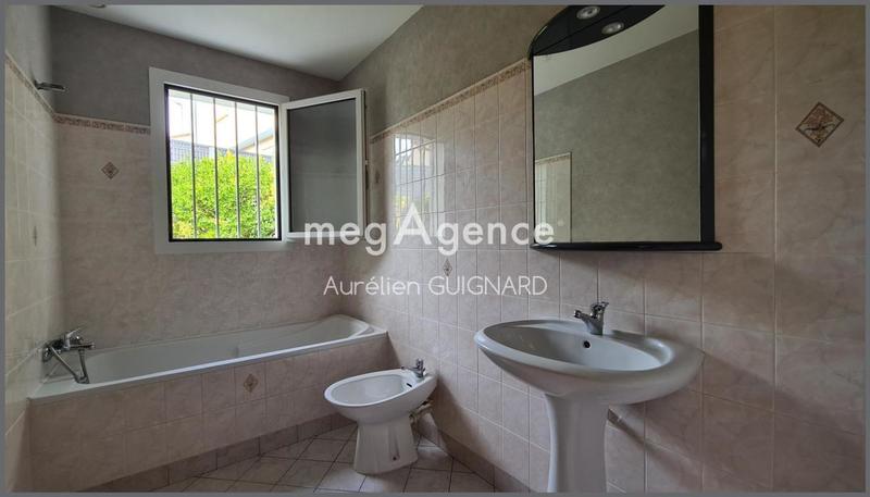 Maison - 90 m² - 6 pièces