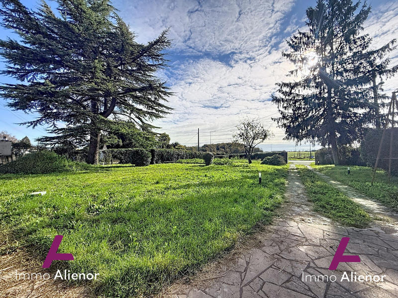 Maison traditionnelle - 164 m² - 6 pièces