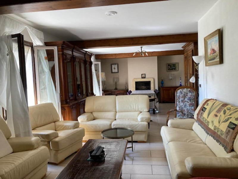 Maison - 227 m² - 8 pièces