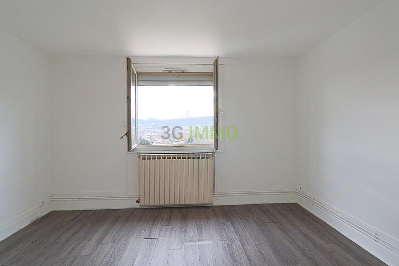 Appartement - 90 m² - 4 pièces