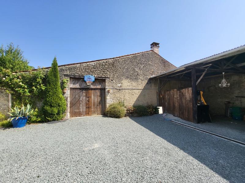 Maison - 228 m² - 6 pièces
