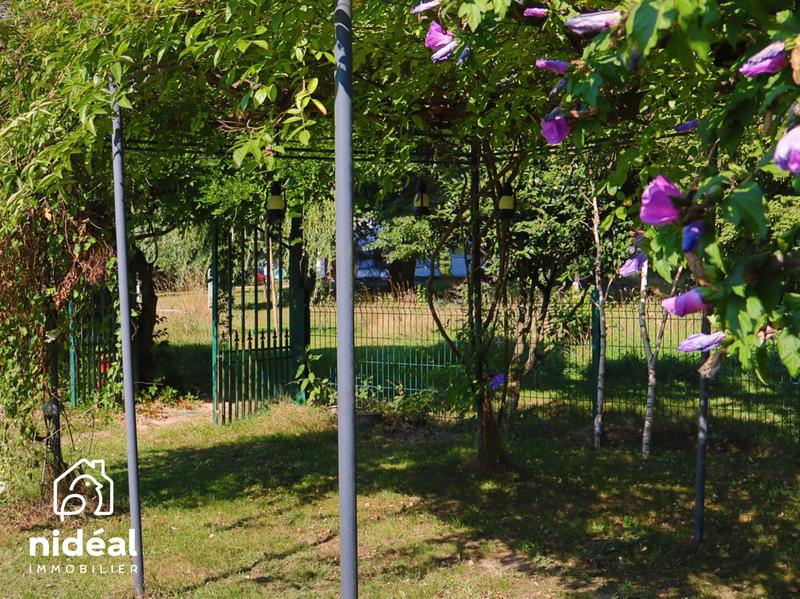 Maison - 230 m² - 7 pièces