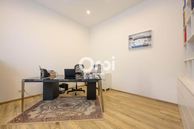 Maison - 180 m² - 7 pièces