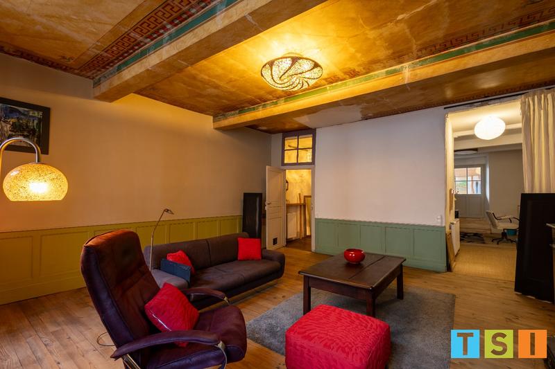 Maison - 200 m² - 8 pièces