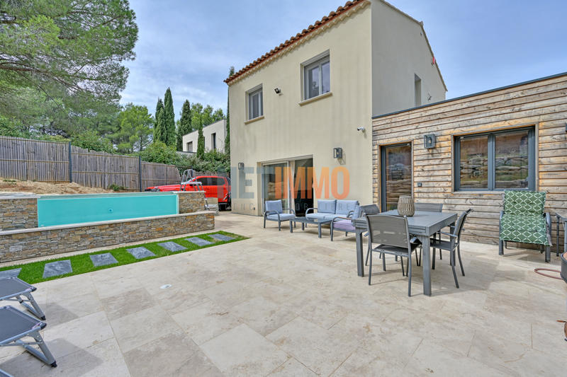 Villa - 106 m² - 5 pièces