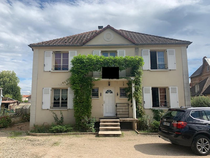 Maison - 172 m² - 8 pièces