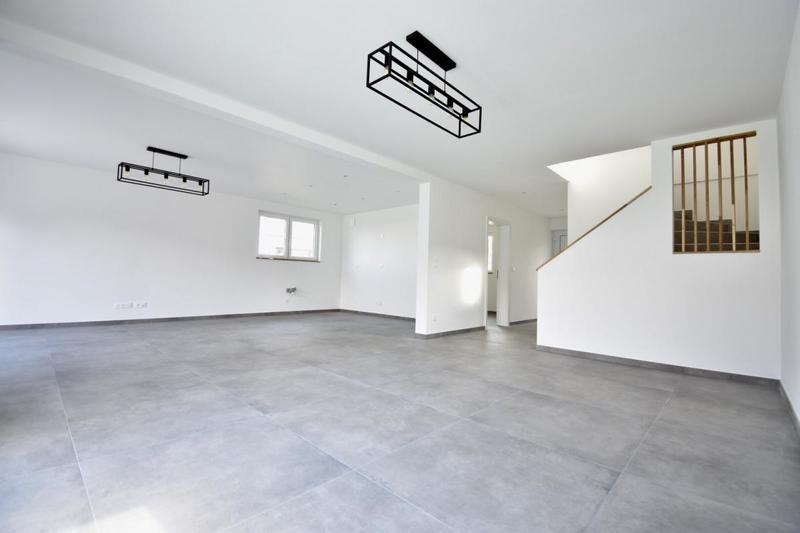 Maison - 141 m² - 6 pièces