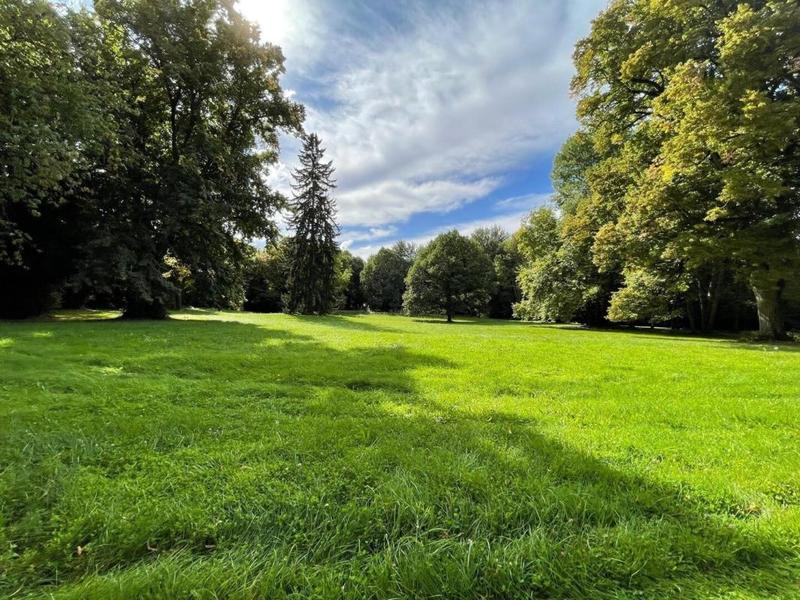 Demeure - 400 m² - 11 pièces