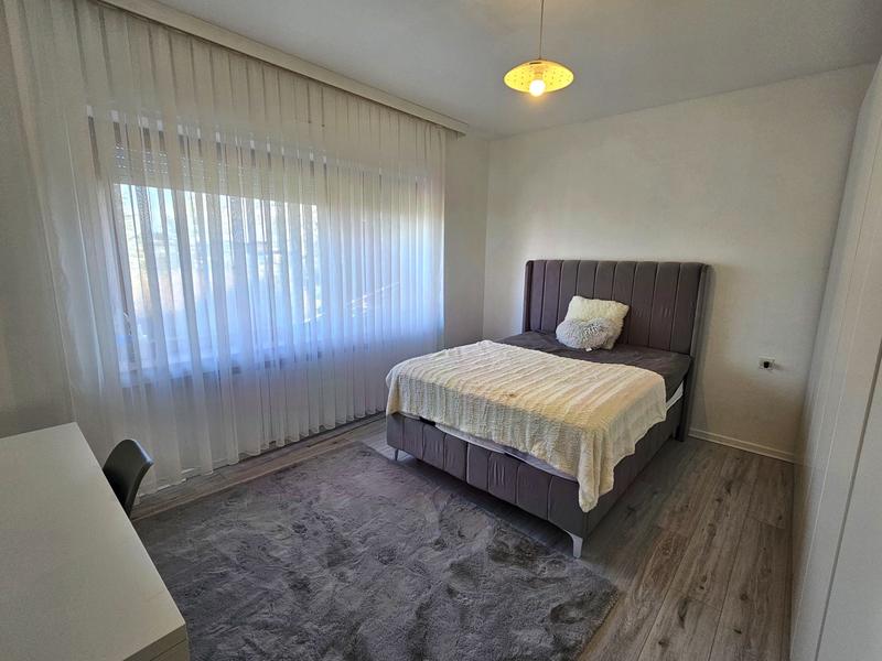 Maison - 166 m² - 8 pièces