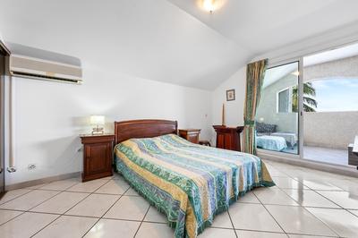 Villa - 230 m² - 5 pièces