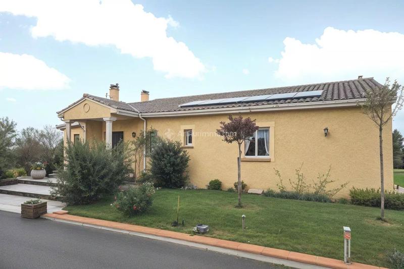 Maison - 167 m² - 6 pièces