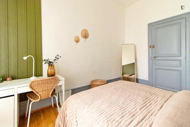 Chambre - 12 m² - 6 pièces