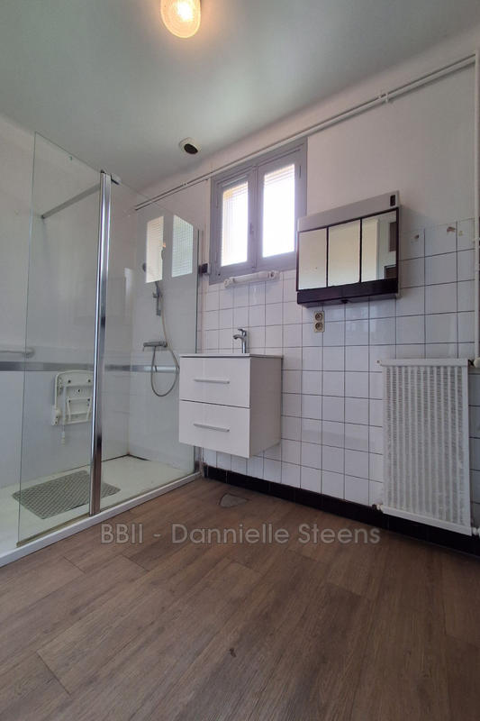 Maison - 216 m² - 10 pièces