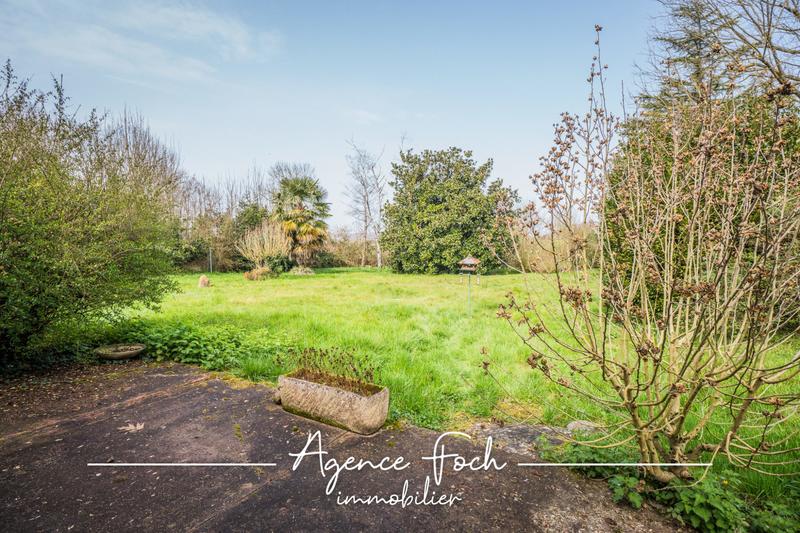 Maison - 202 m² - 5 pièces