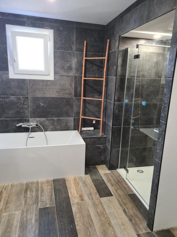 Maison - 155 m² - 9 pièces